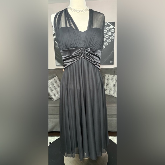 David's Bridal Elegant Black Backless Dress - Picture 1 of 4